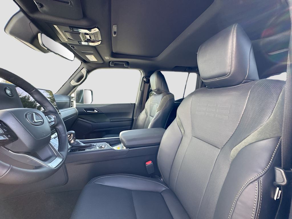 Thumbnail: 2026 Lexus ES - 11