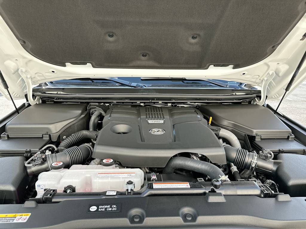 Thumbnail: 2026 Lexus ES - 8
