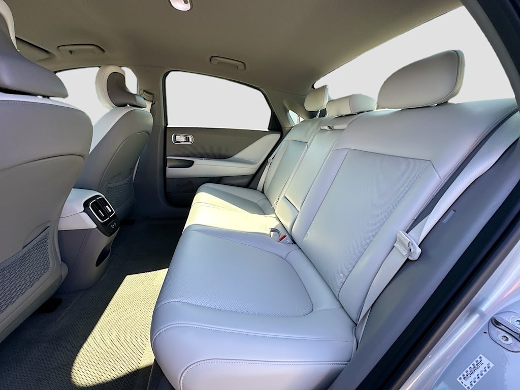 Thumbnail: 2023 Hyundai Ioniq 6 - 12