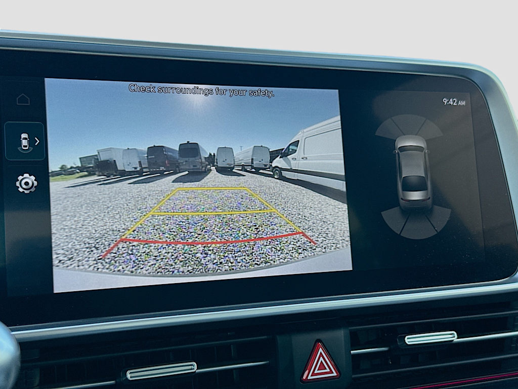 Thumbnail: 2023 Hyundai Ioniq 6 - 24