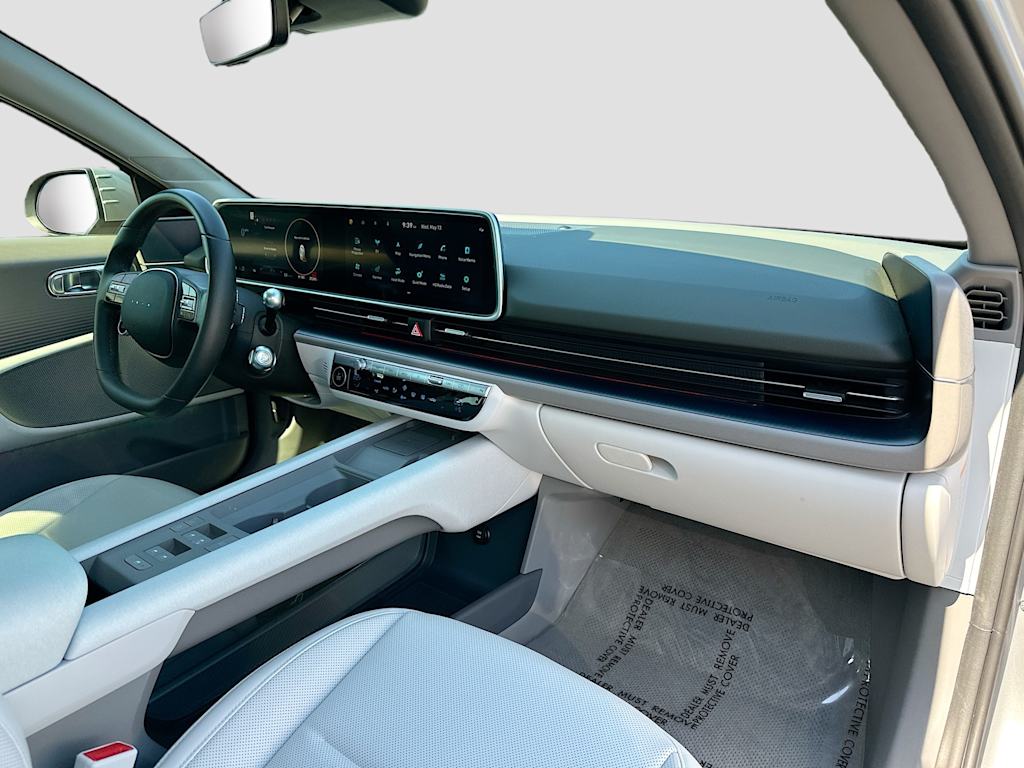 Thumbnail: 2023 Hyundai Ioniq 6 - 31