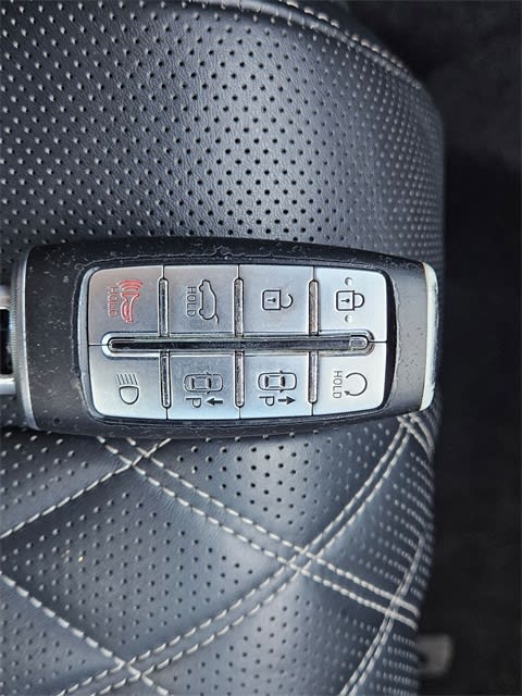 Thumbnail: 2021 Genesis GV80 - 17