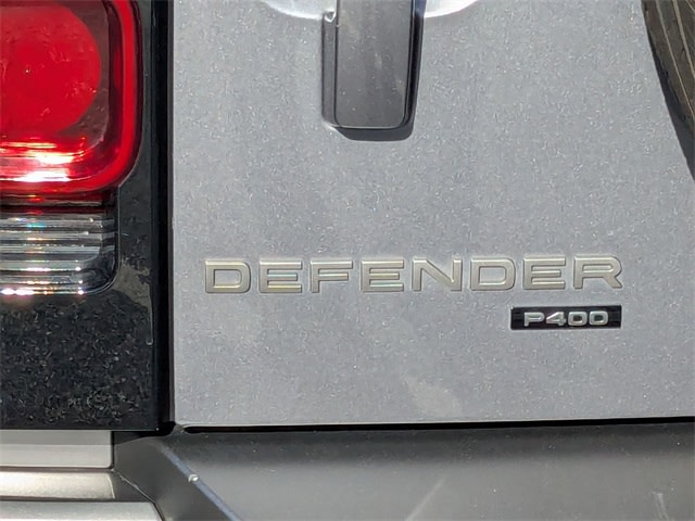 Thumbnail: 2021 Land Rover Defender - 35