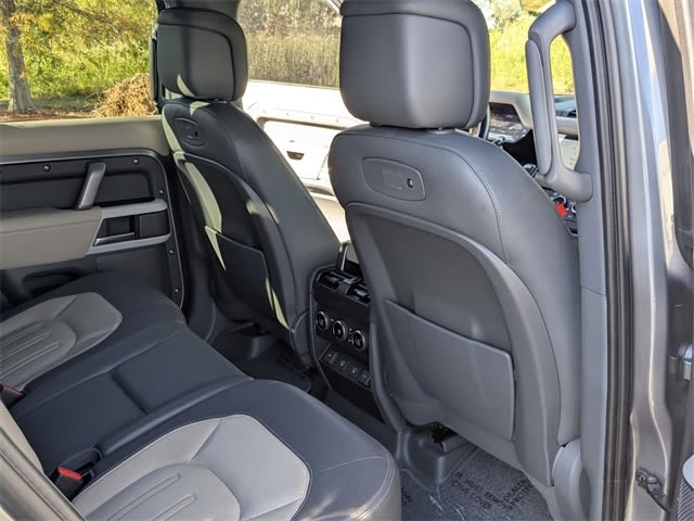 Thumbnail: 2021 Land Rover Defender - 32