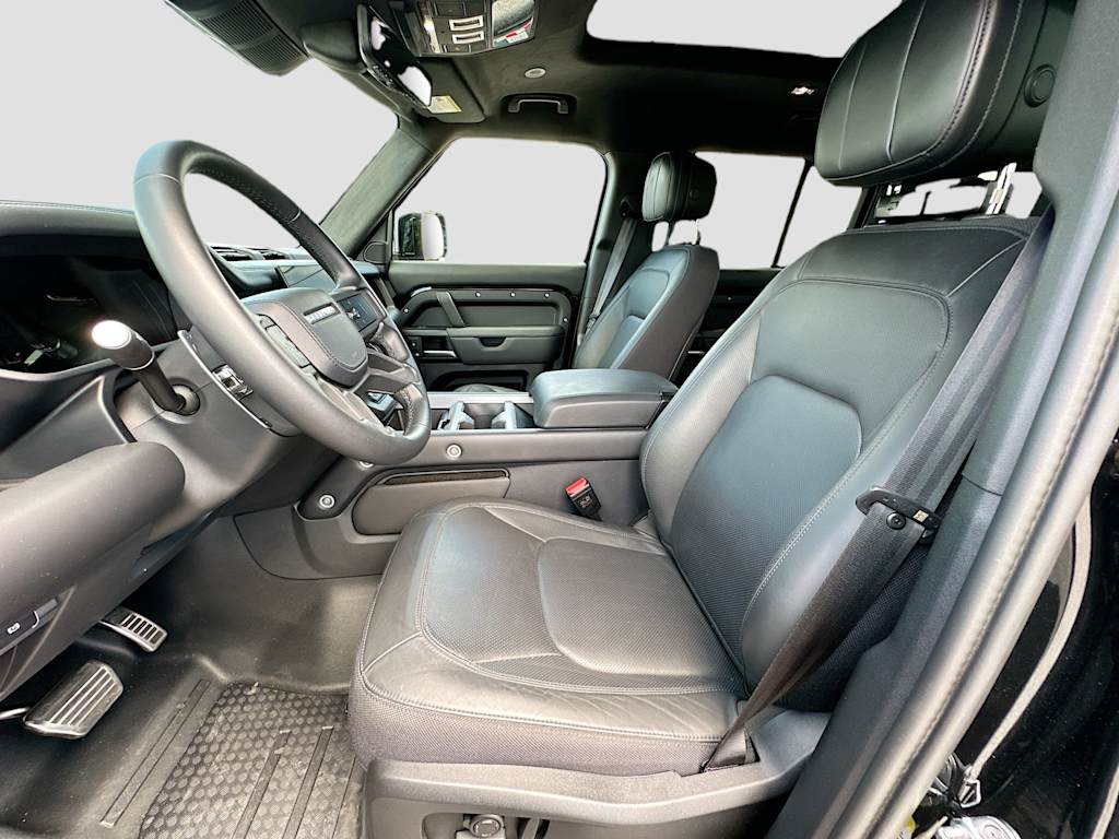 Thumbnail: 2025 Land Rover Defender - 9