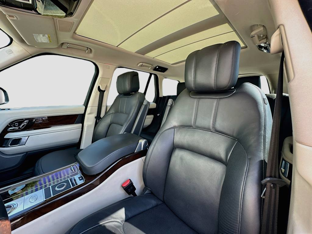 Thumbnail: 2021 Land Rover Range Rover - 11