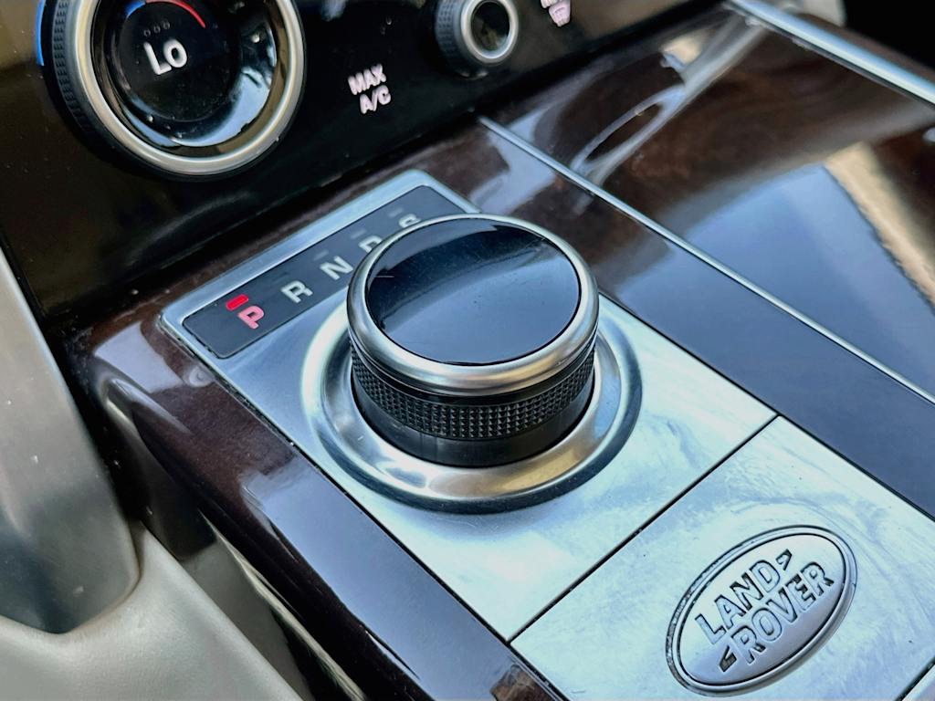 Thumbnail: 2021 Land Rover Range Rover - 16