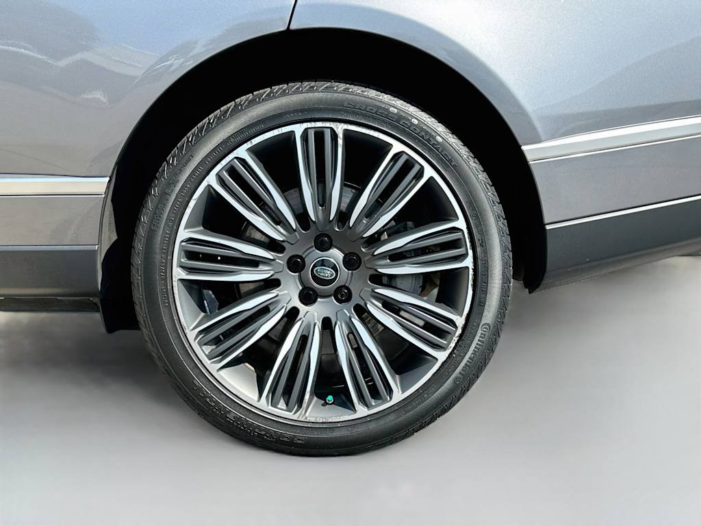 Thumbnail: 2021 Land Rover Range Rover - 7