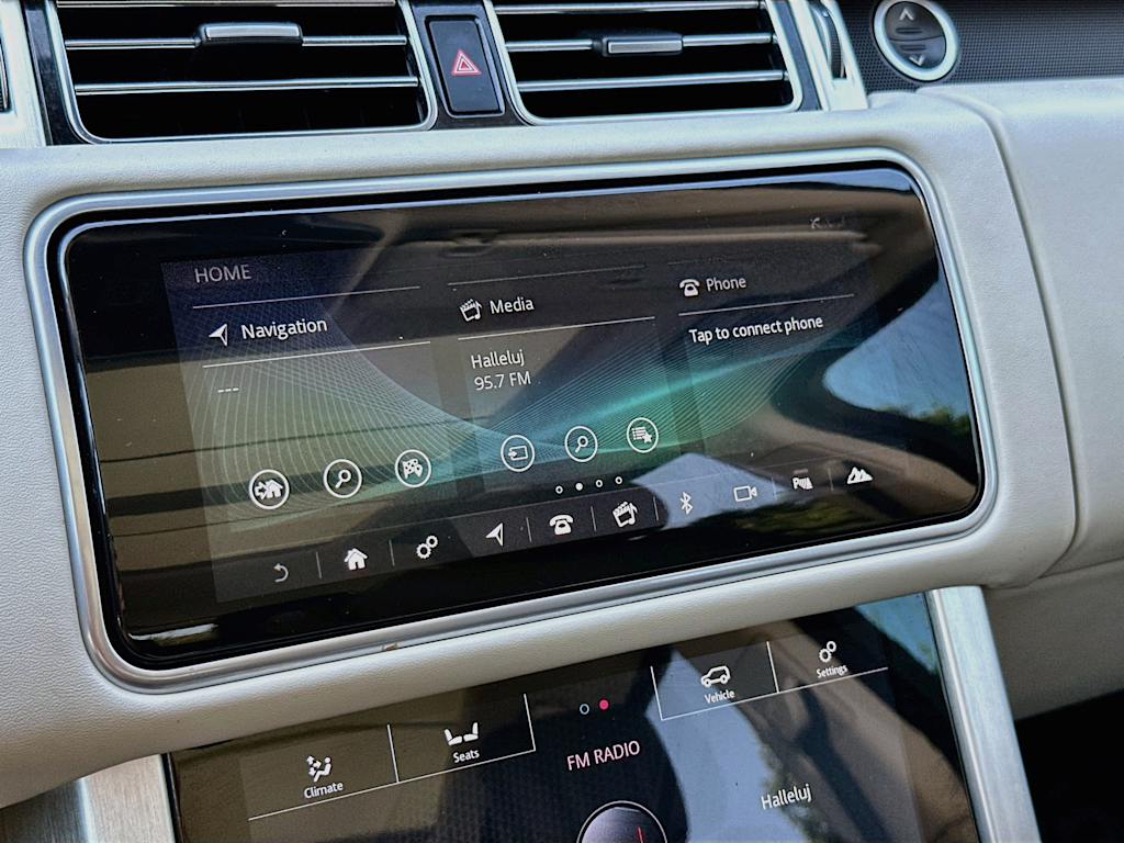 Thumbnail: 2021 Land Rover Range Rover - 25