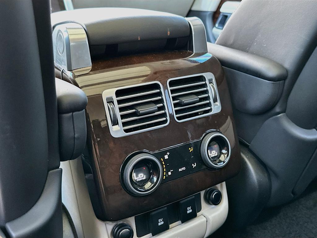 Thumbnail: 2021 Land Rover Range Rover - 31