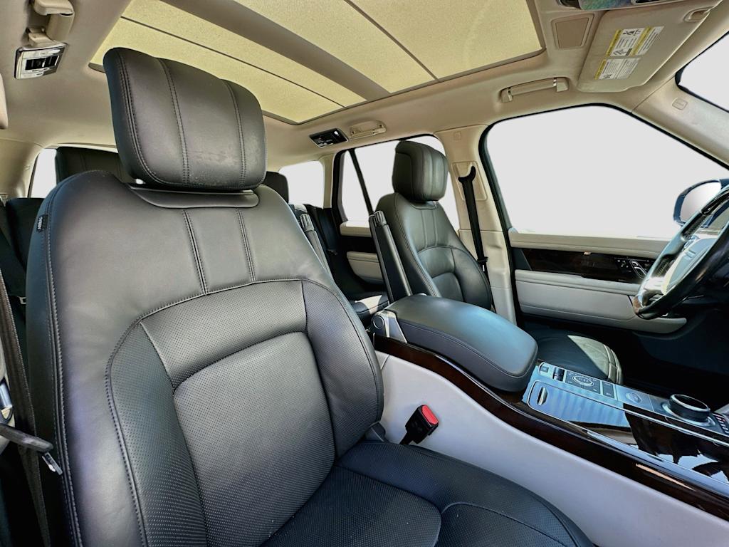 Thumbnail: 2021 Land Rover Range Rover - 33