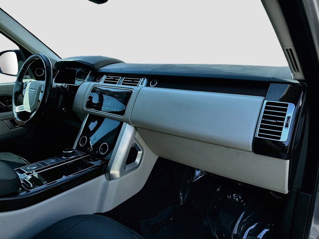 Thumbnail: 2021 Land Rover Range Rover - 34