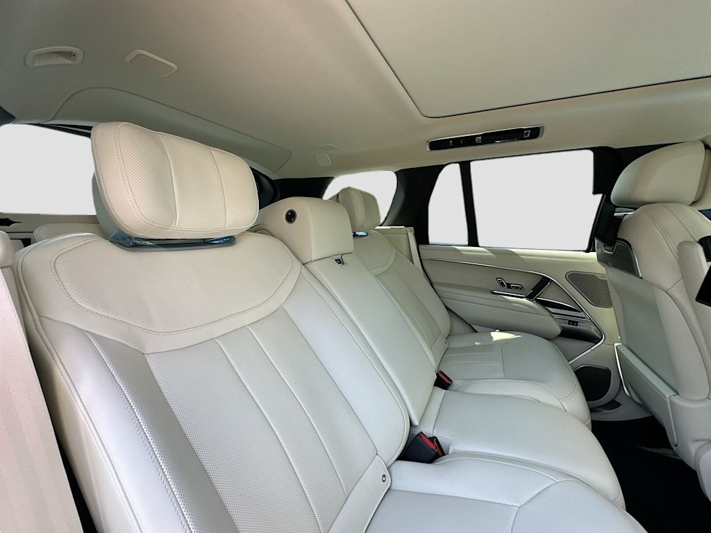 Thumbnail: 2024 Land Rover Range Rover - 32