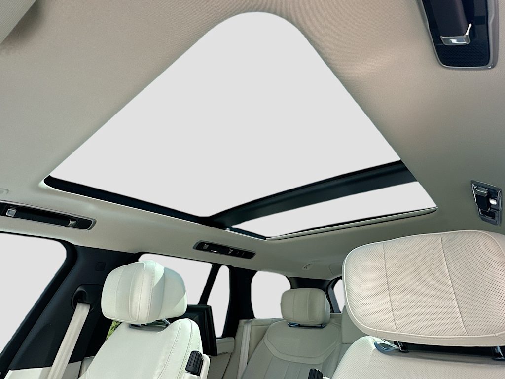 Thumbnail: 2024 Land Rover Range Rover - 29