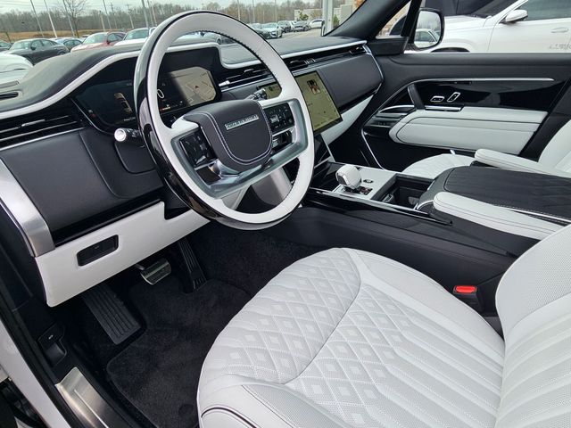 Thumbnail: 2025 Land Rover Range Rover - 2