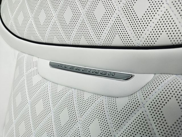Thumbnail: 2025 Land Rover Range Rover - 26