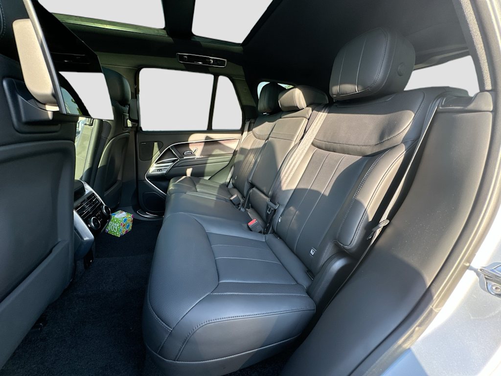 Thumbnail: 2025 Land Rover Range Rover - 12