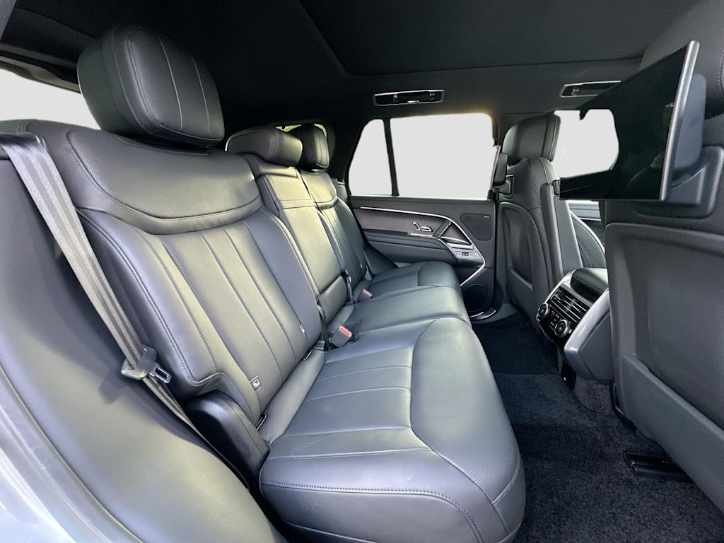 Thumbnail: 2025 Land Rover Range Rover - 34