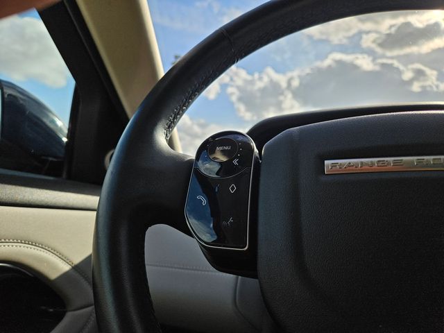 Thumbnail: 2020 Land Rover Range Rover Evoque - 15