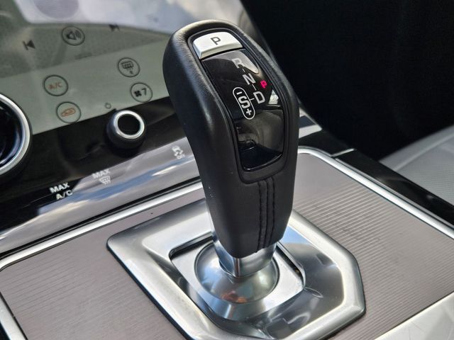 Thumbnail: 2020 Land Rover Range Rover Evoque - 38