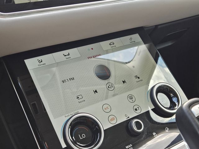 Thumbnail: 2020 Land Rover Range Rover Evoque - 37