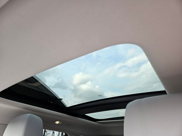 Thumbnail: 2020 Land Rover Range Rover Evoque - 26