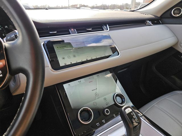 Thumbnail: 2020 Land Rover Range Rover Evoque - 16