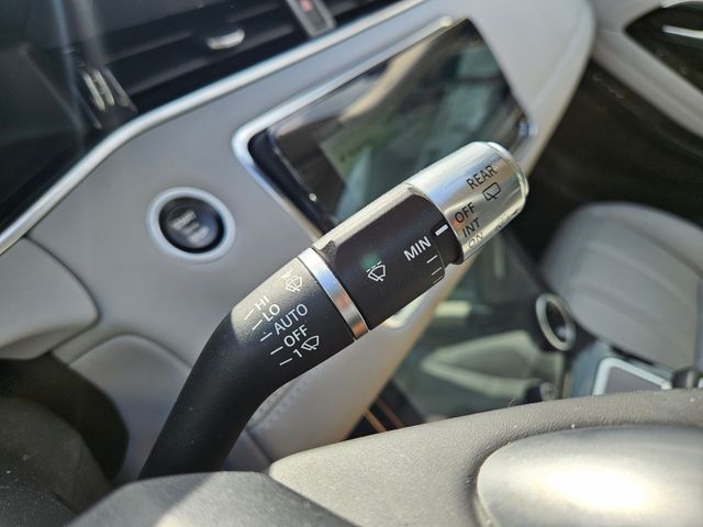 Thumbnail: 2020 Land Rover Range Rover Evoque - 17