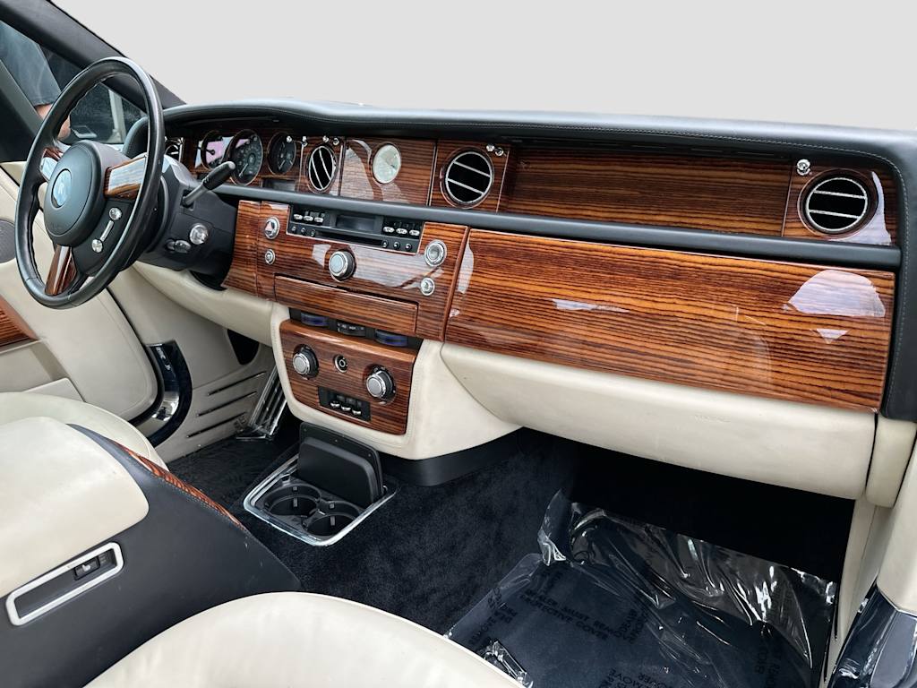 Thumbnail: 2009 Rolls-Royce Phantom - 12