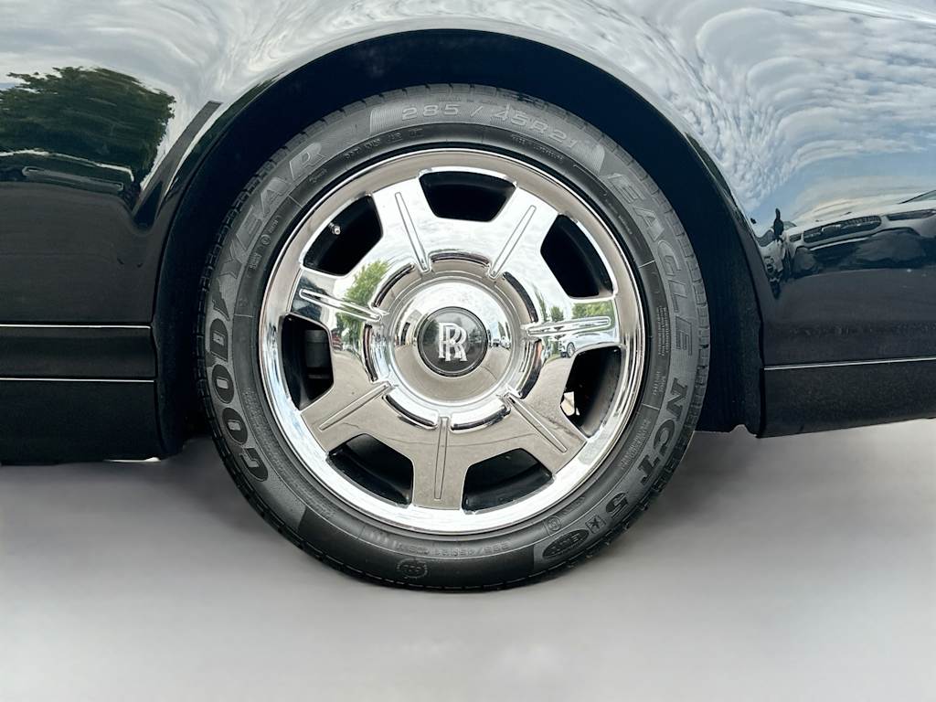 Thumbnail: 2009 Rolls-Royce Phantom - 5