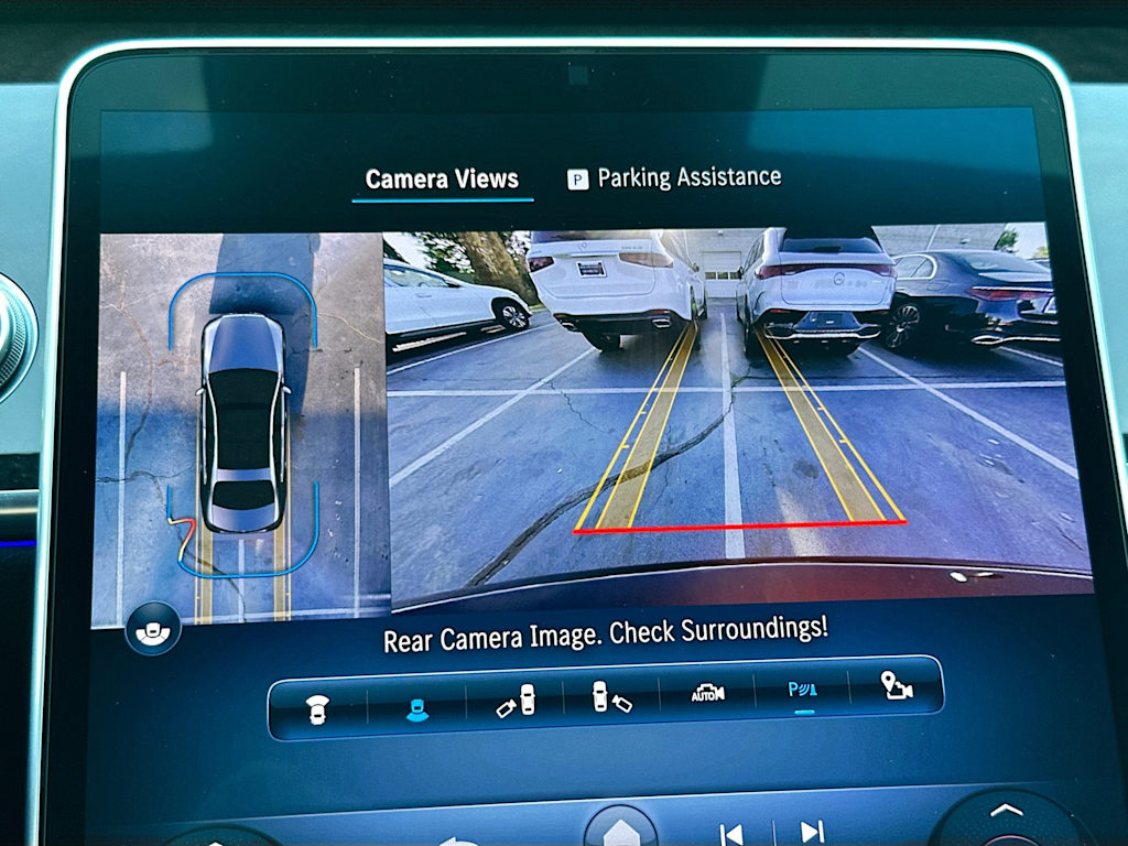 Thumbnail: 2023 Mercedes-Benz S-Class - 23