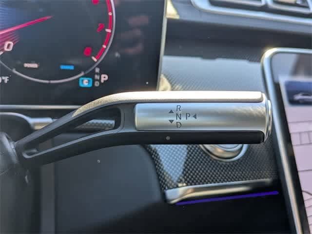 Thumbnail: 2025 Mercedes-Benz S-Class - 22