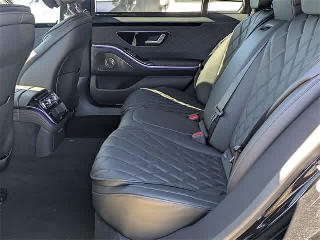 Thumbnail: 2025 Mercedes-Benz S-Class - 10