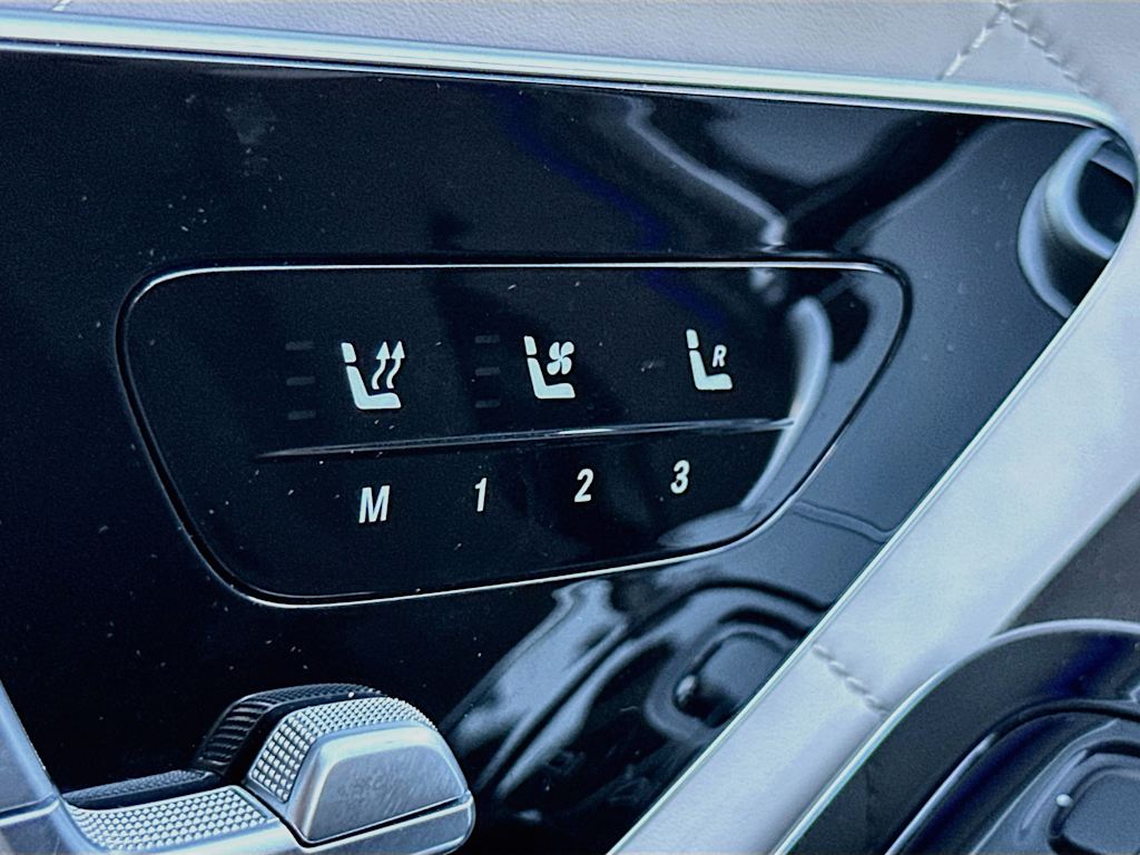 Thumbnail: 2022 Mercedes-Benz S-Class - 30
