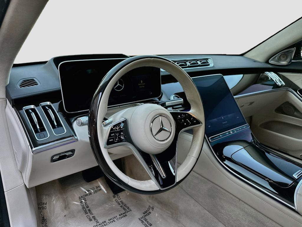 Thumbnail: 2022 Mercedes-Benz S-Class - 2