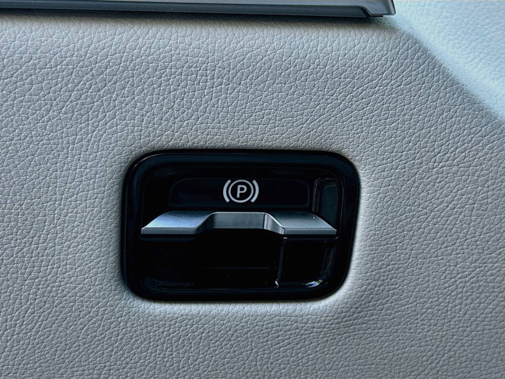 Thumbnail: 2026 Mercedes-Benz S-Class - 21