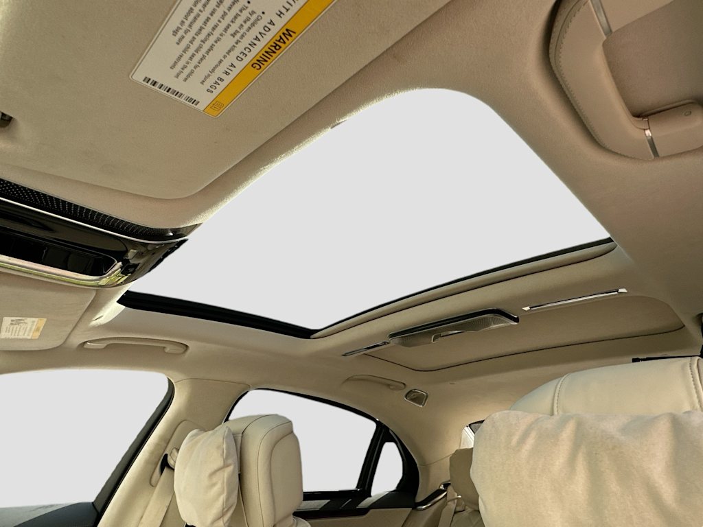Thumbnail: 2022 Mercedes-Benz S-Class - 29