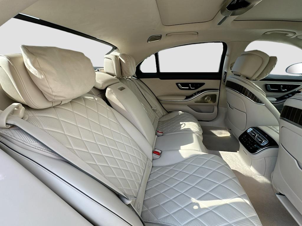 Thumbnail: 2022 Mercedes-Benz S-Class - 32