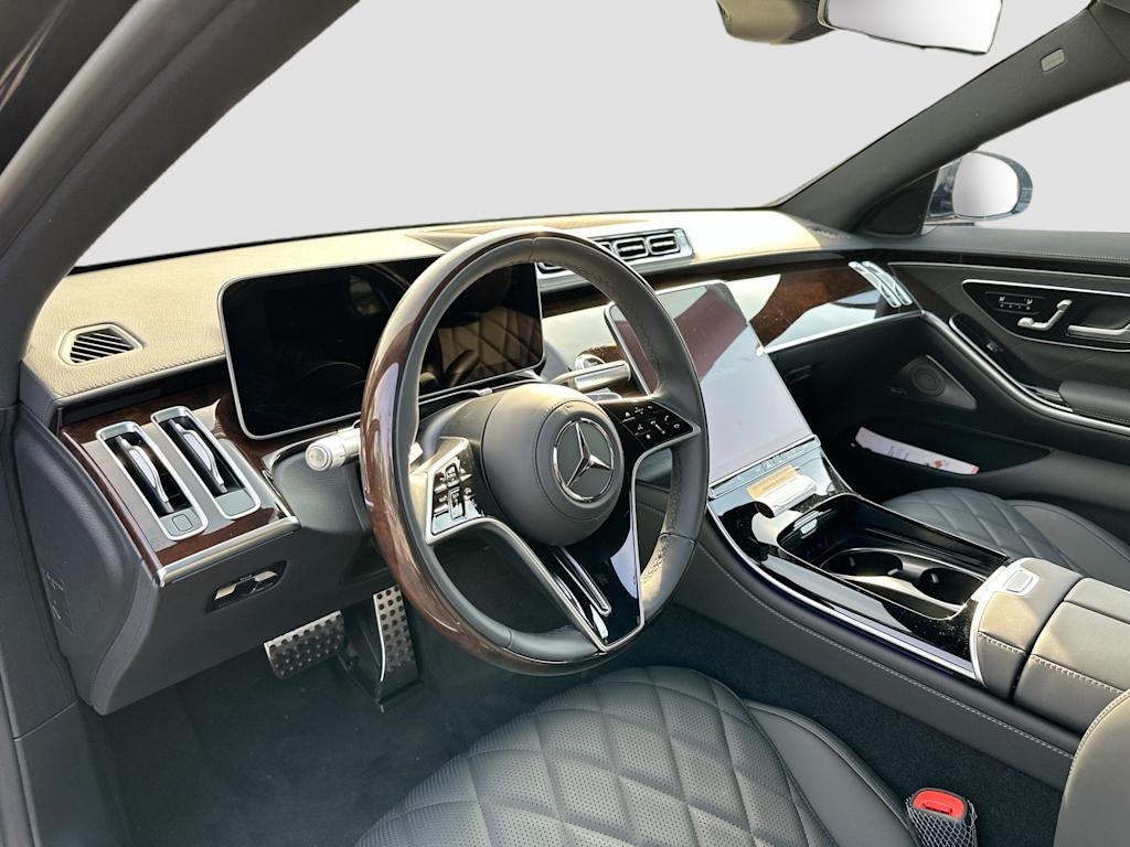 Thumbnail: 2026 Mercedes-Benz S-Class - 2