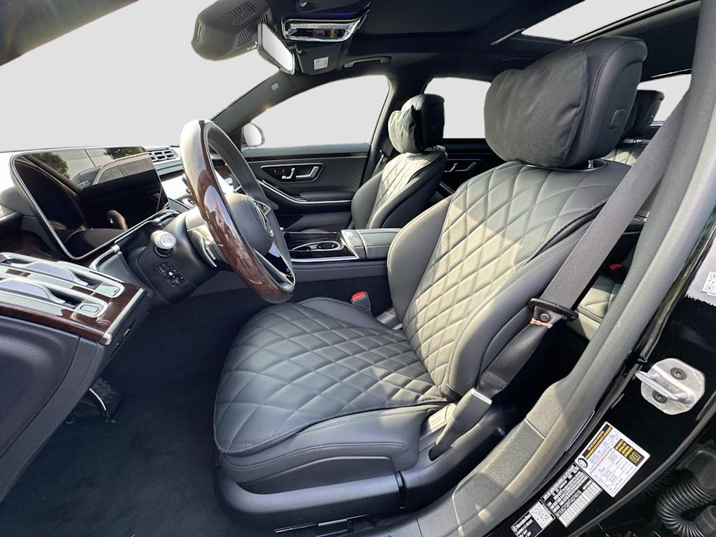 Thumbnail: 2026 Mercedes-Benz S-Class - 10
