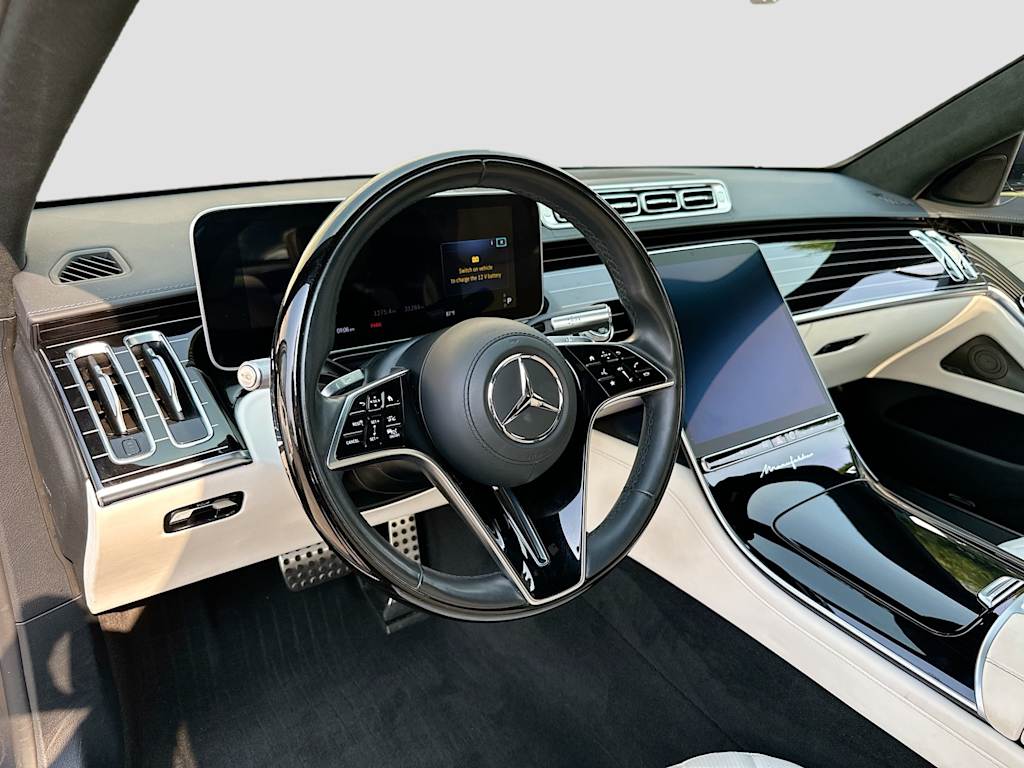 Thumbnail: 2022 Mercedes-Benz S-Class - 2
