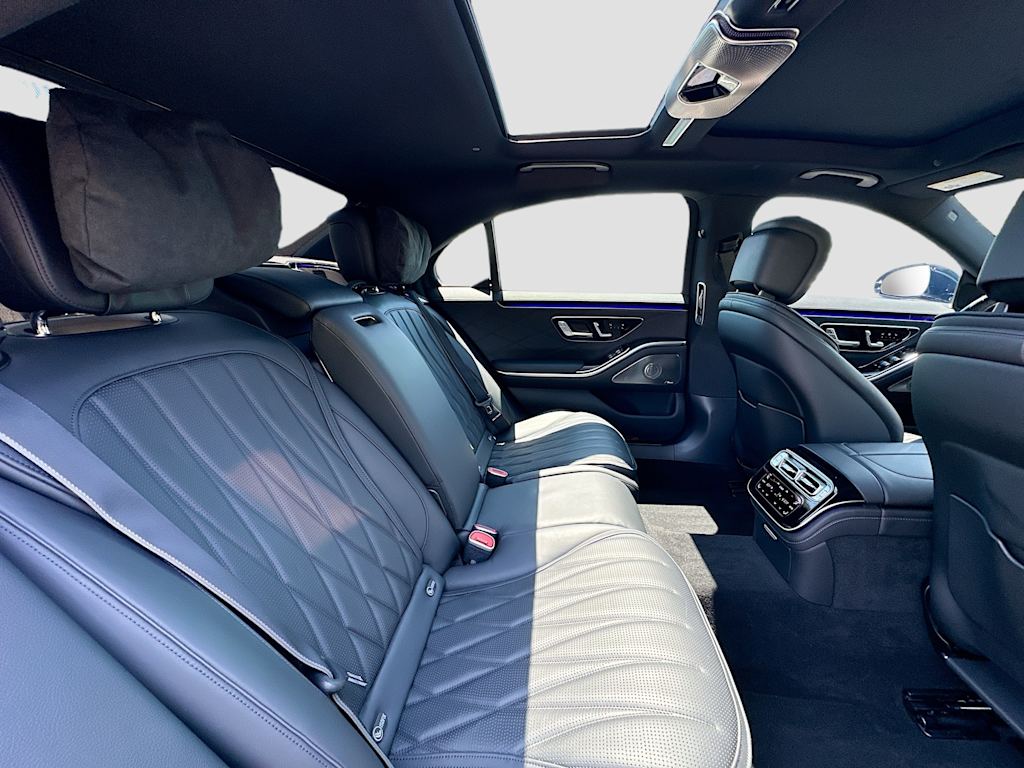 Thumbnail: 2025 Mercedes-Benz S-Class - 30