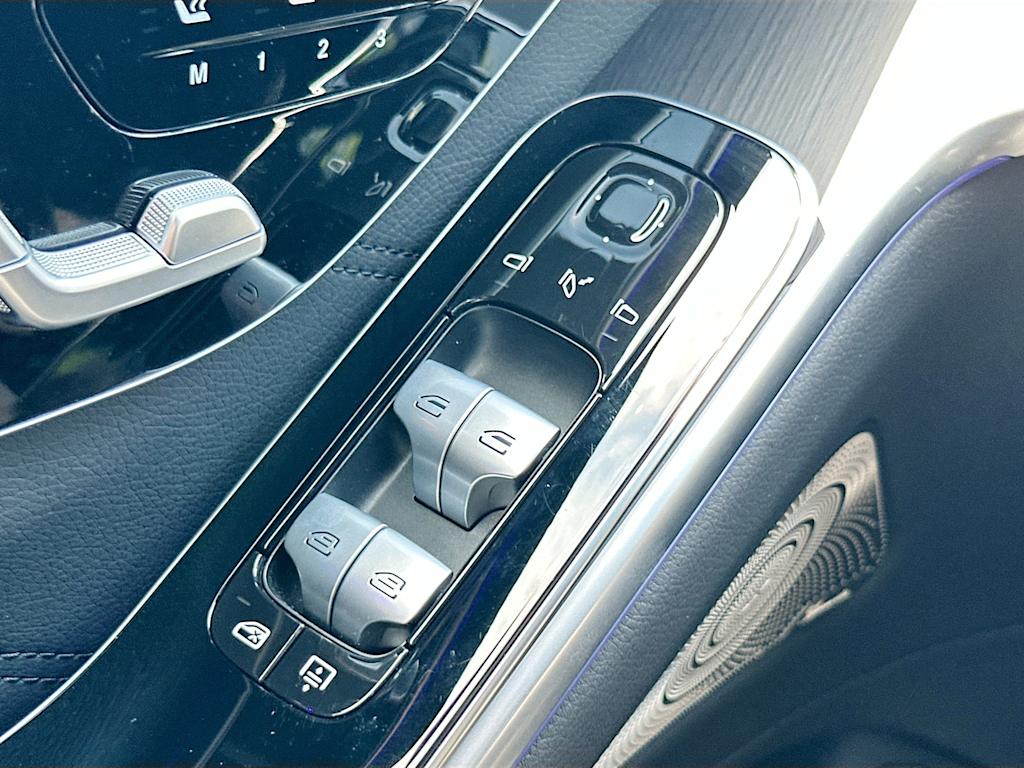 Thumbnail: 2025 Mercedes-Benz S-Class - 26