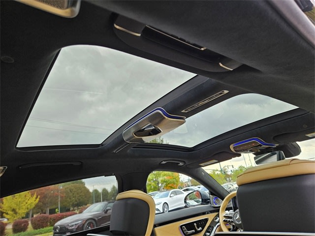 Thumbnail: 2024 Mercedes-Benz S-Class - 32