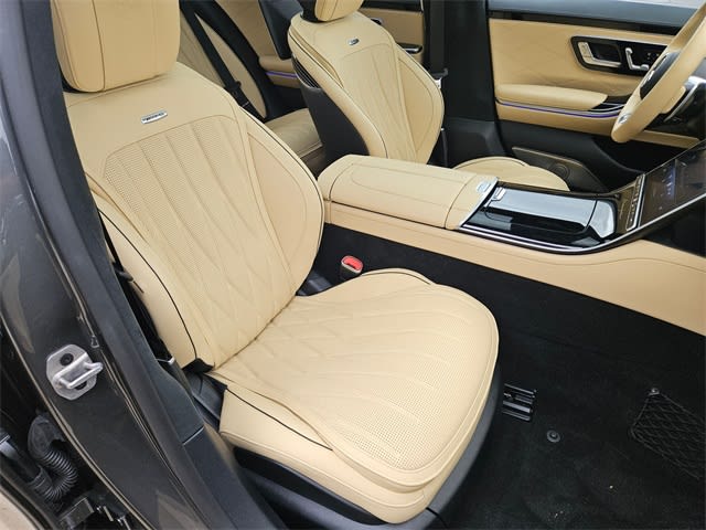 Thumbnail: 2024 Mercedes-Benz S-Class - 12