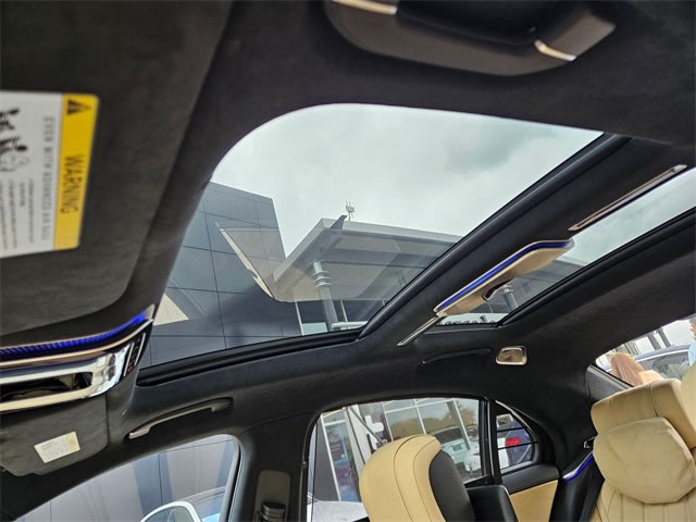 Thumbnail: 2024 Mercedes-Benz S-Class - 28