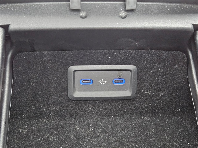 Thumbnail: 2024 Mercedes-Benz S-Class - 38