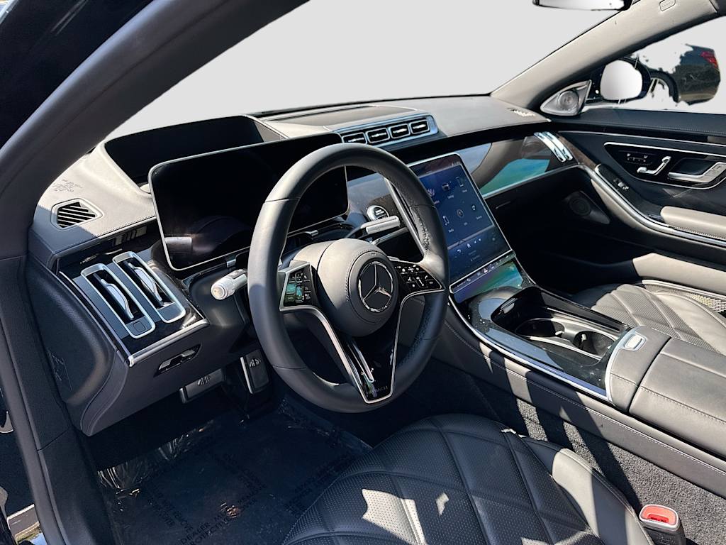 Thumbnail: 2024 Mercedes-Benz S-Class - 2