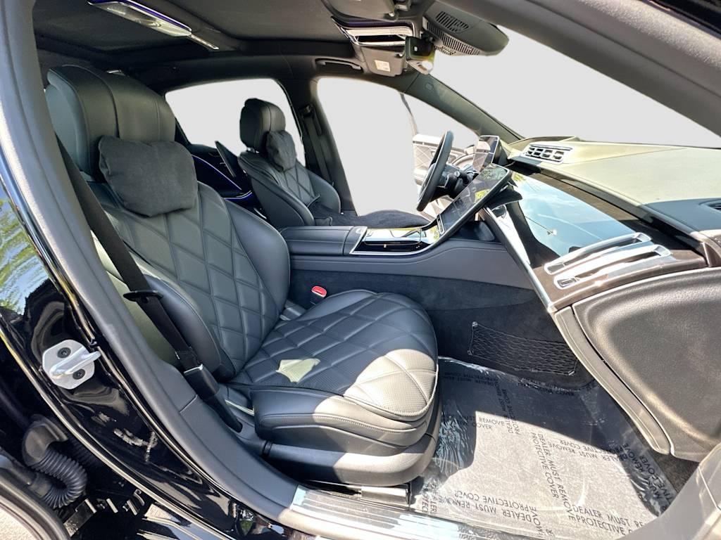 Thumbnail: 2024 Mercedes-Benz S-Class - 12