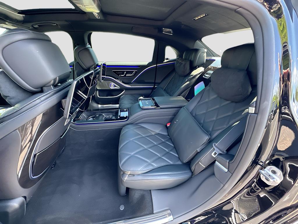 Thumbnail: 2024 Mercedes-Benz S-Class - 9